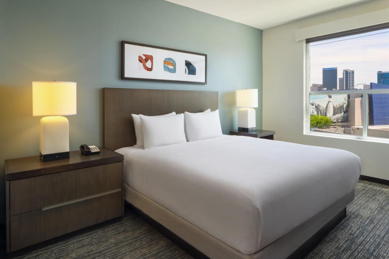 Hyatt House Downtown 3*
