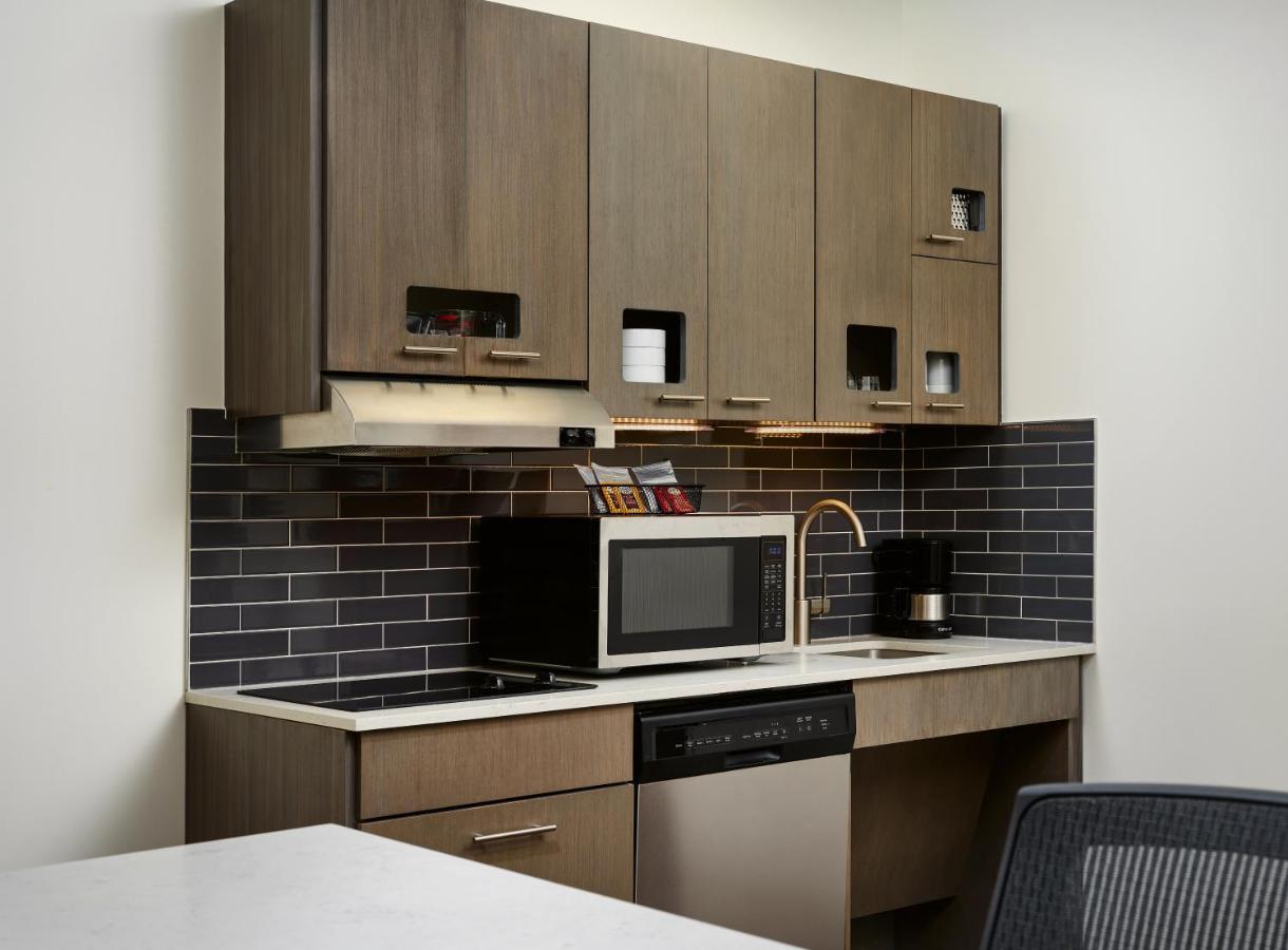 Hotel Hyatt House Downtown 3*